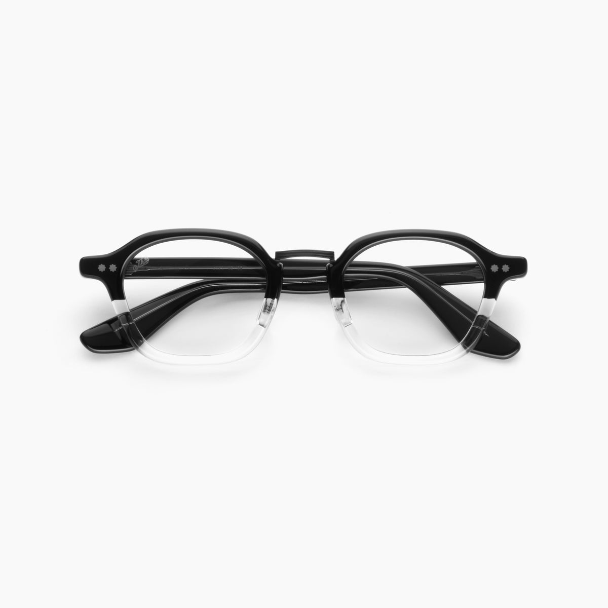 Iris — Black & Clear