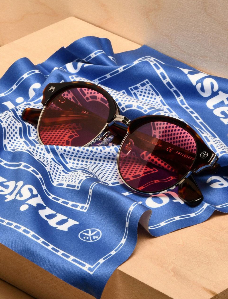 MISTER GREEN x AKILA