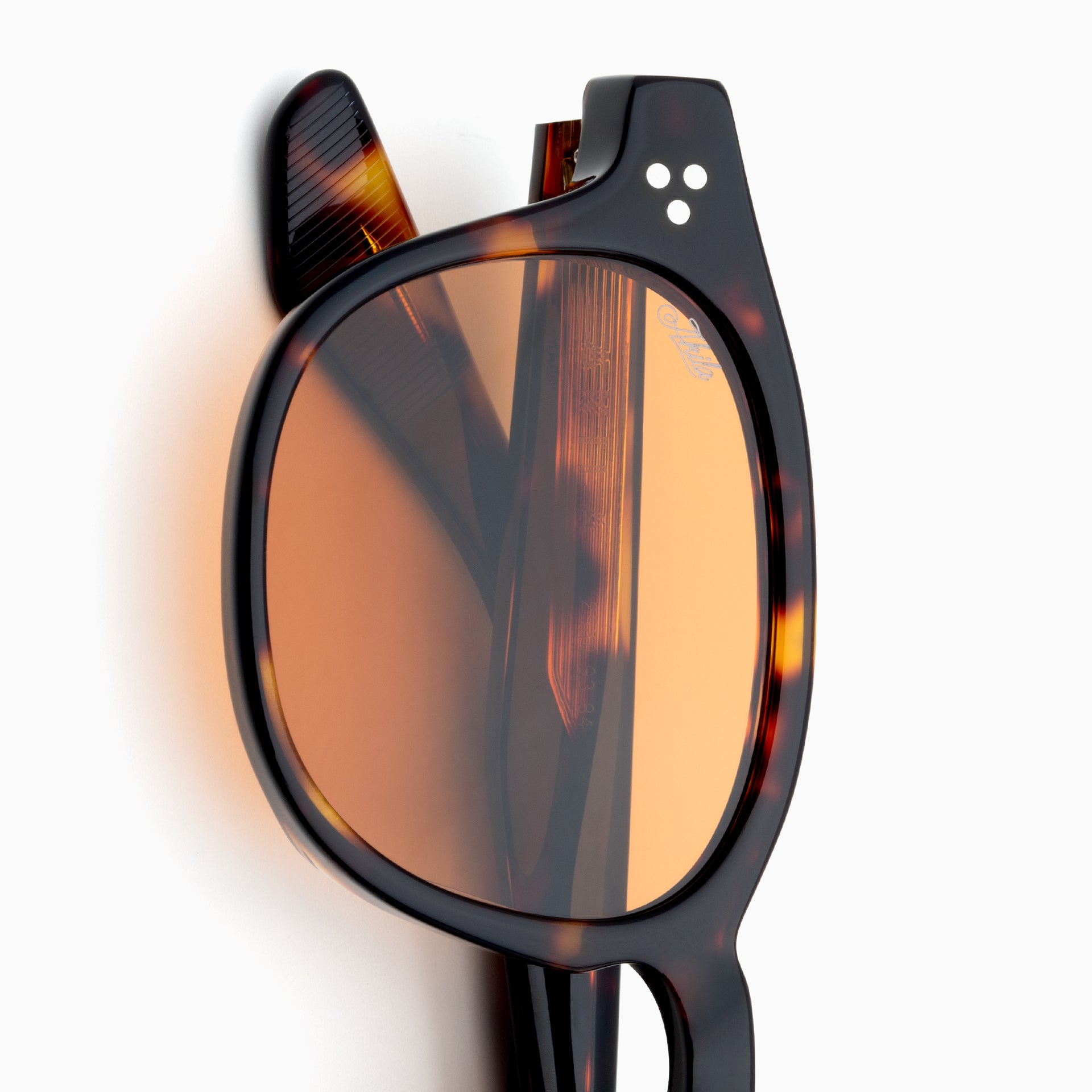 Mahogany Tortoise / Amber