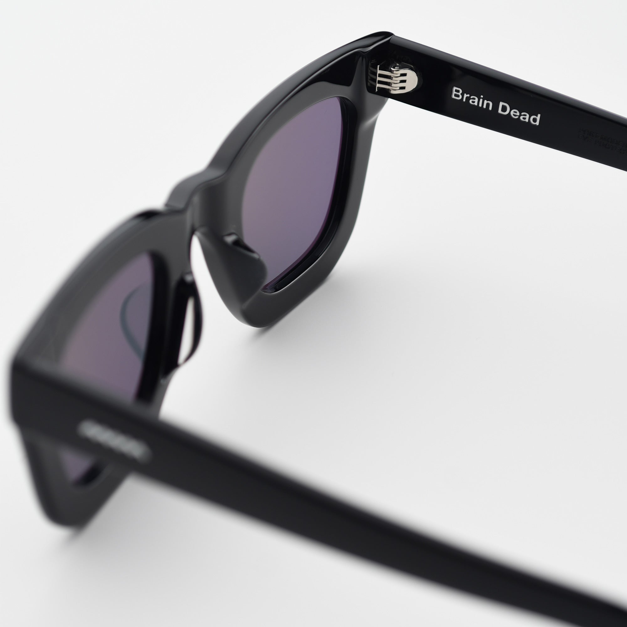 新品未使用・付属品全て有り　Brain Dead サングラス ELIA Brain Dead Elia Sunglasses – AKILA