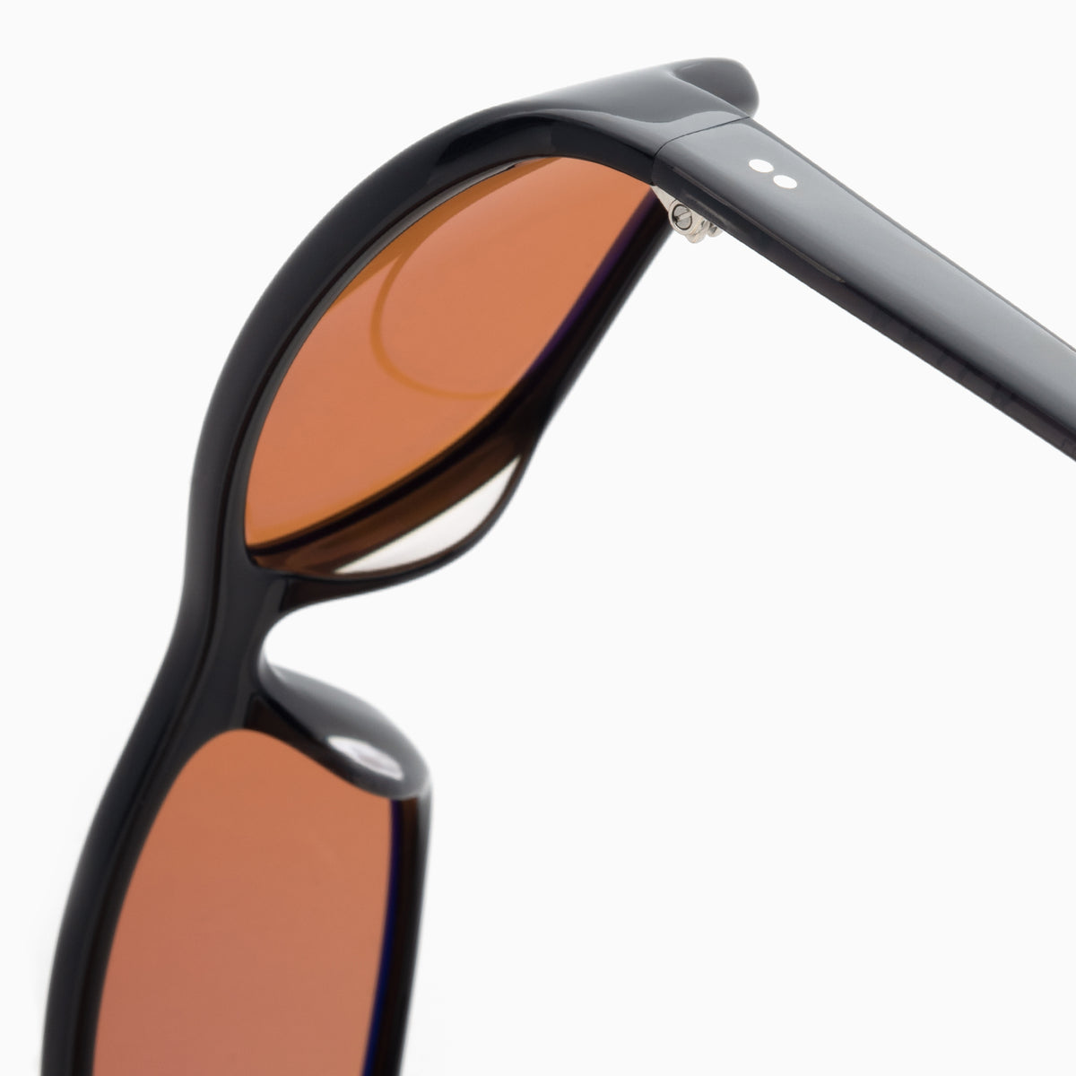 Black / Amber