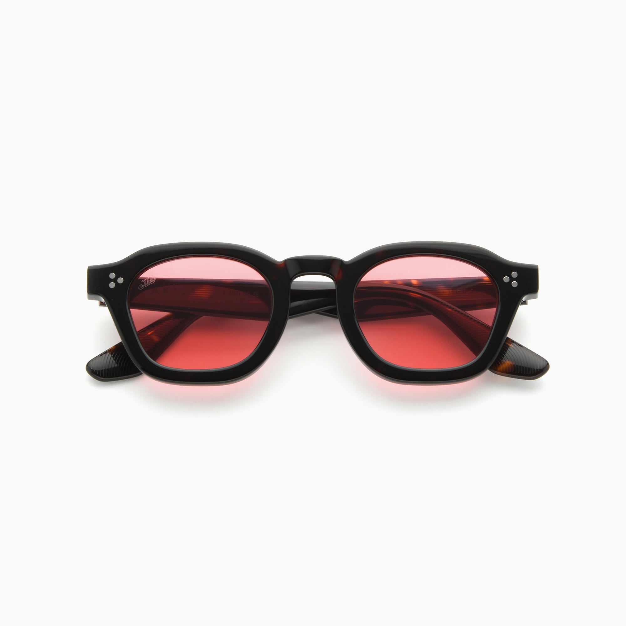 djフォイ着用 AKIRA サングラス　logos AKILA Eyewear Logos Sunglasses