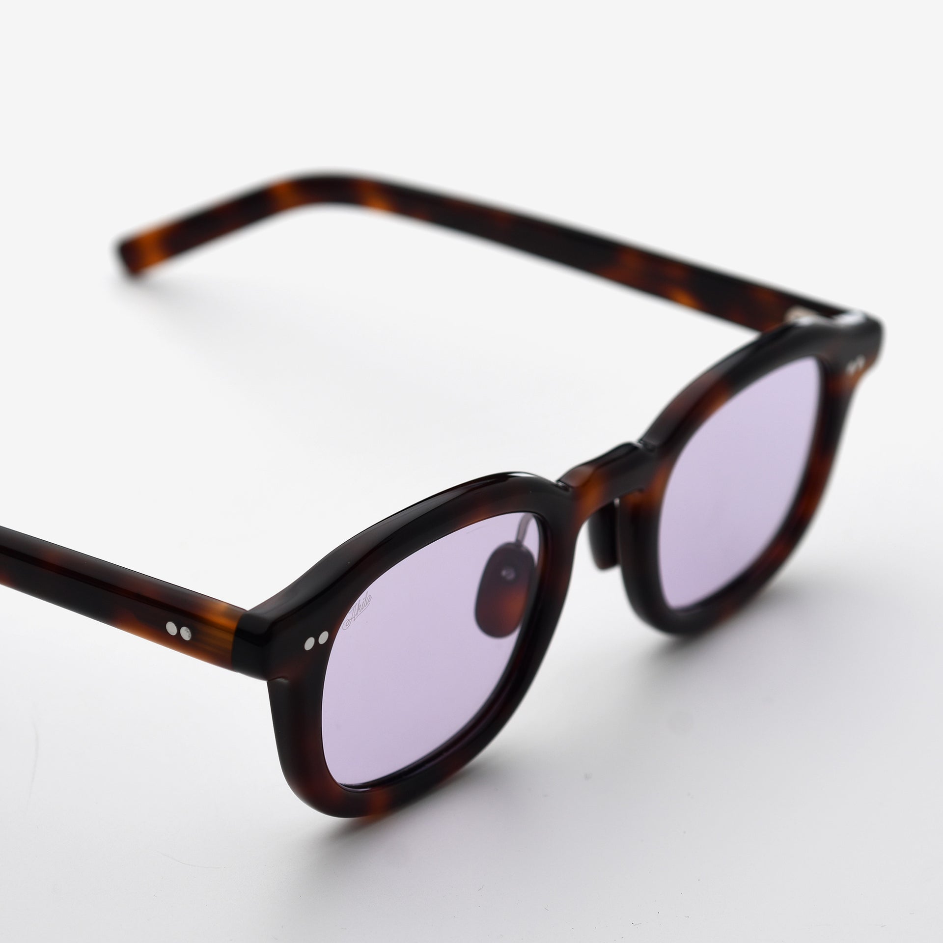 Chestnut Tortoise / Light-Adaptive Purple