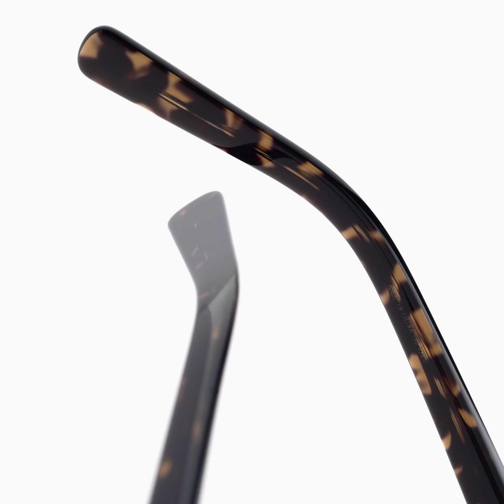 Dk Speckle Tortoise / Tan